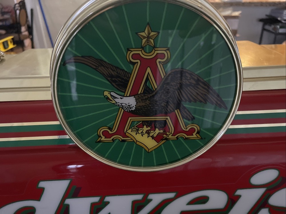 Vintage 90’s Budweiser Pool Table Light