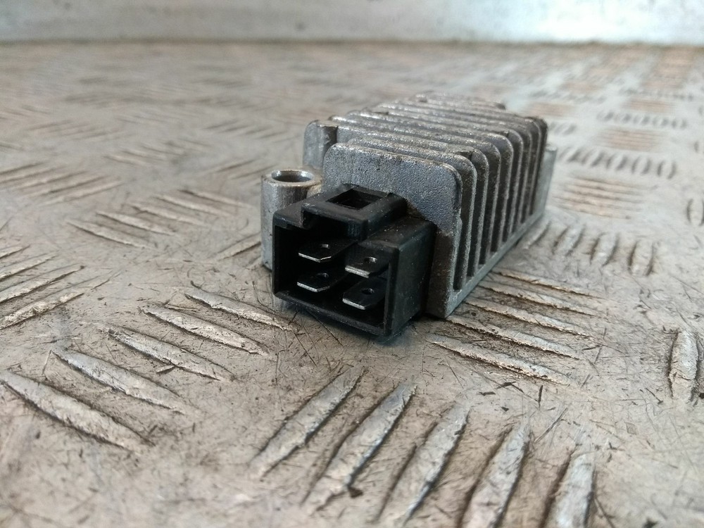 2016 YAMAHA MT 125 RECTIFIER REGULATOR
