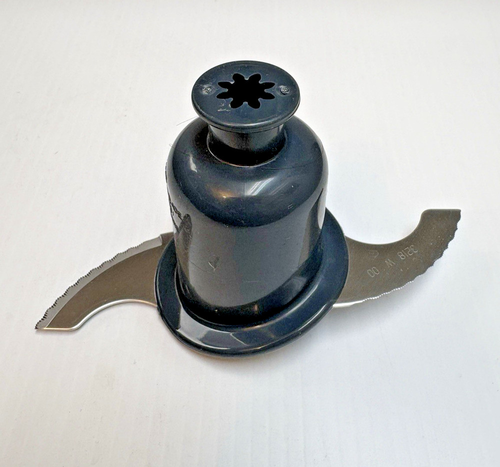 Cuisinart FP-13SCB SMALL CHOPPING BLADE for Elemental 13-Cup Food Processor