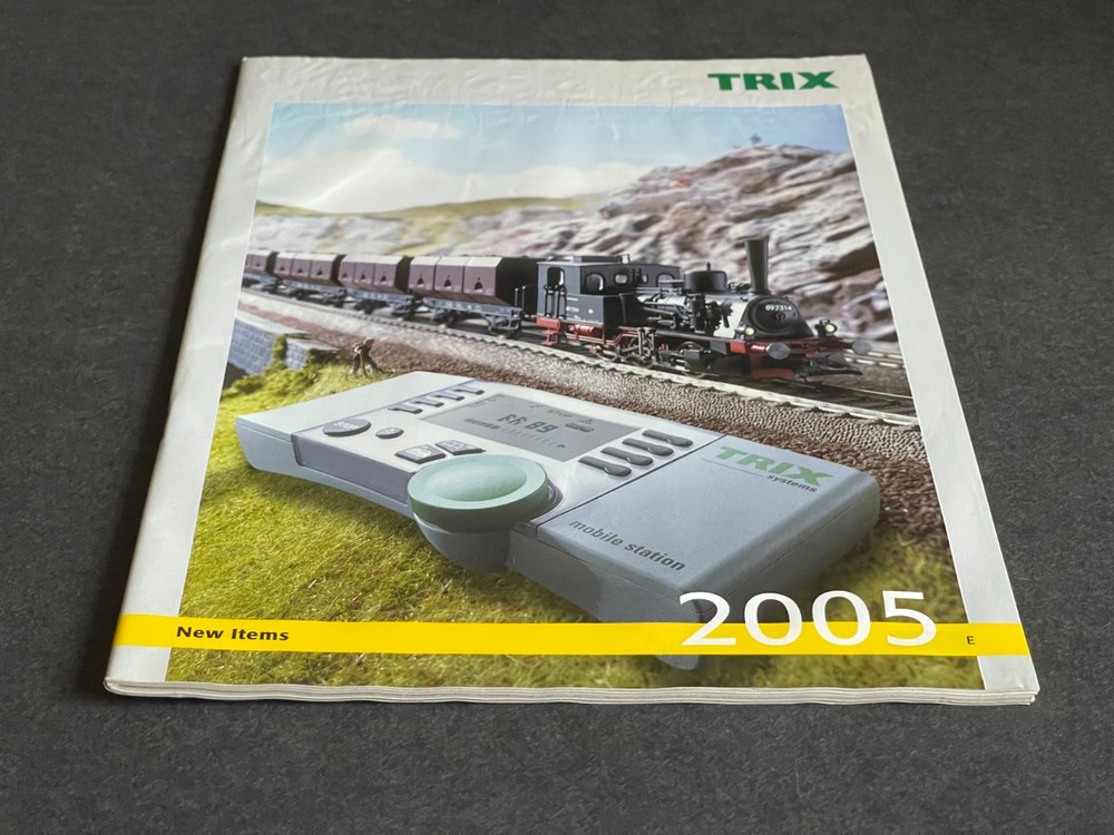 TRIX New Item Eisenbahn Catalog 2004 and 2005 - AS IS