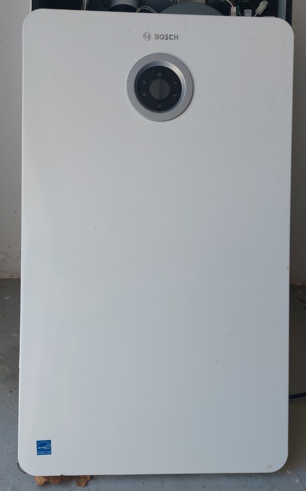 Bosch 199,000 BTU 98% Gas Residential Indoor Tankless Water Heater - T9800SE199