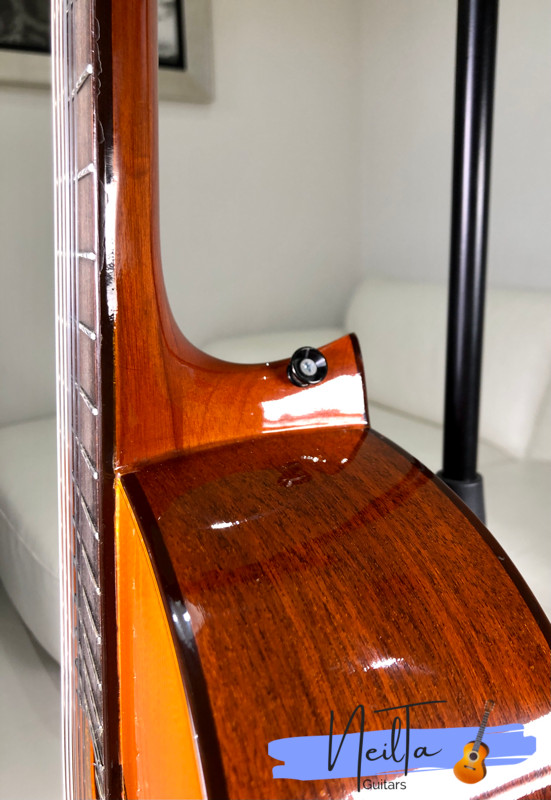 MORRIS M-15 CLASSICAL GUITAR 1970