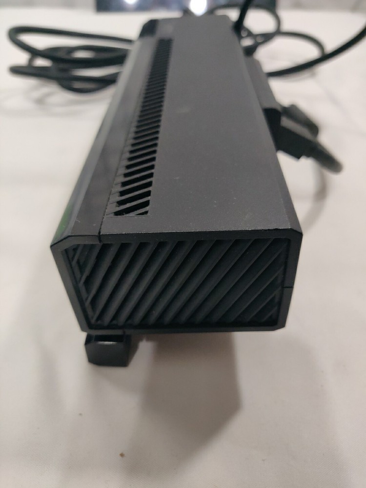 Microsoft Kinect Motion Sensor Camera for Xbox One, Model 1520 Tested Read Descr