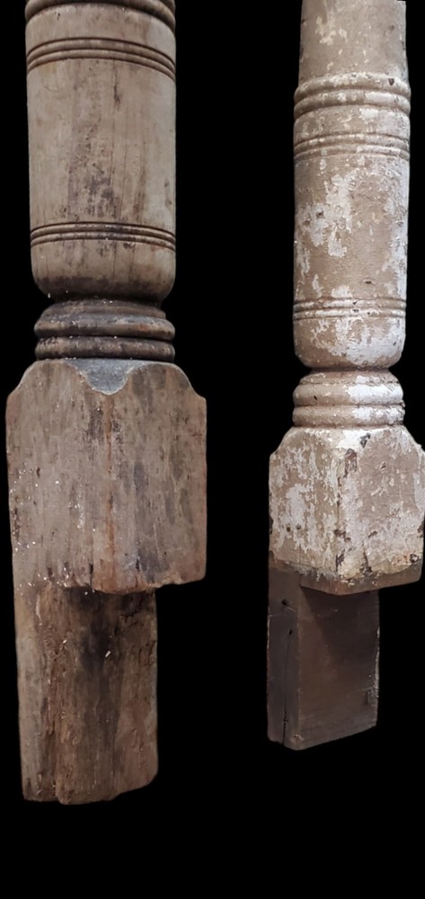 Pair Of Newel Posts *GAM0201