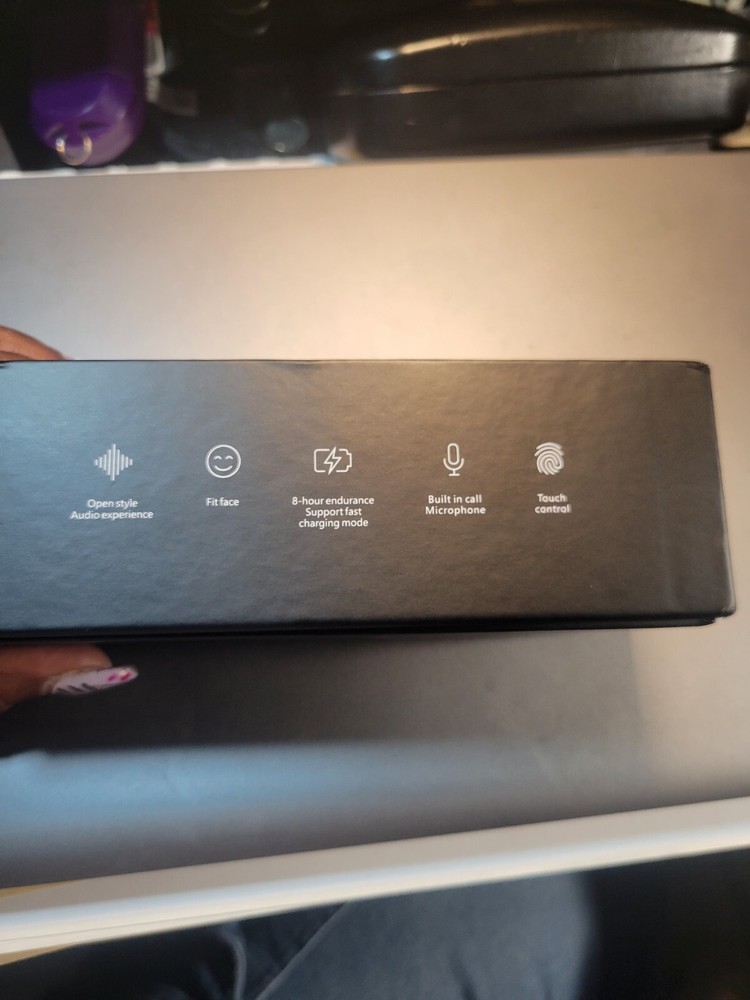 New In Box - Smart Sunglasses wireless bluetooth