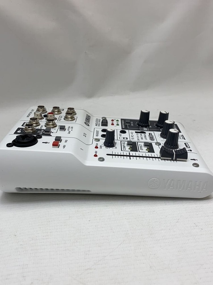 YAMAHA AG03 MIXER Used