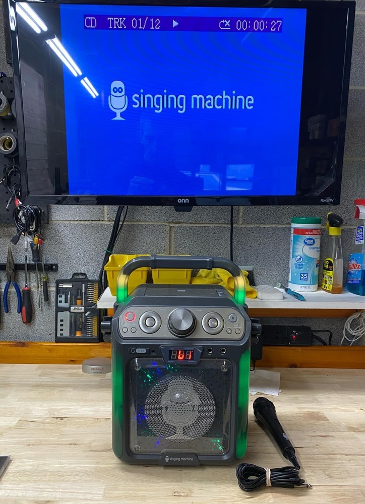 Singing Machine Karaoke CD+G W/Bluetooth+Microphone Tested