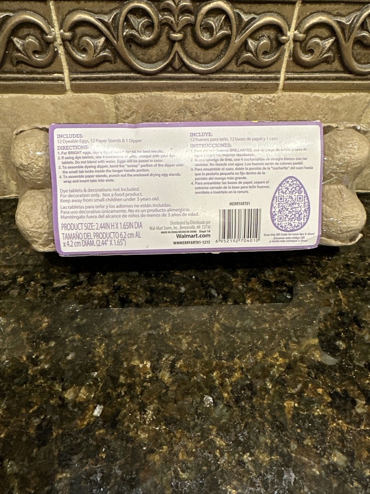 WILLIAMS SONOMA EASTER EGG DECORATING KIT & 12 DECORATING EASTER EGGS