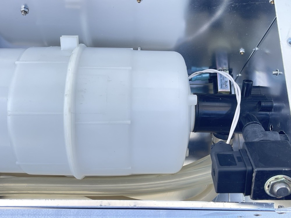 GiantSteam Humidifier Model REST-132