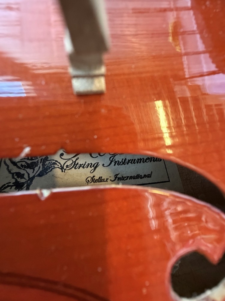 Rosetti Model 4/4 Violin w Carry Case