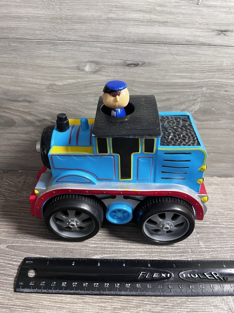 Thomas Style Pull Back & Go Plastic 2016 Kid Galaxy Driver Race Or Chase Go Go