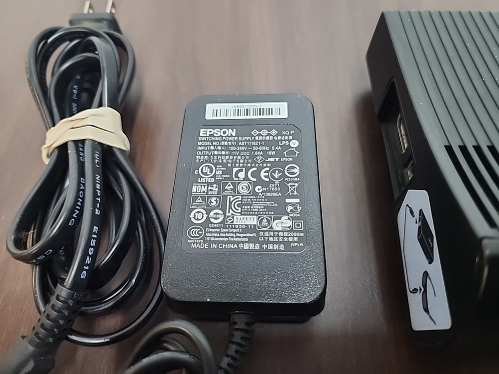 Epson Wireless HD Transmitter WIT2-F0 With Power Adapter