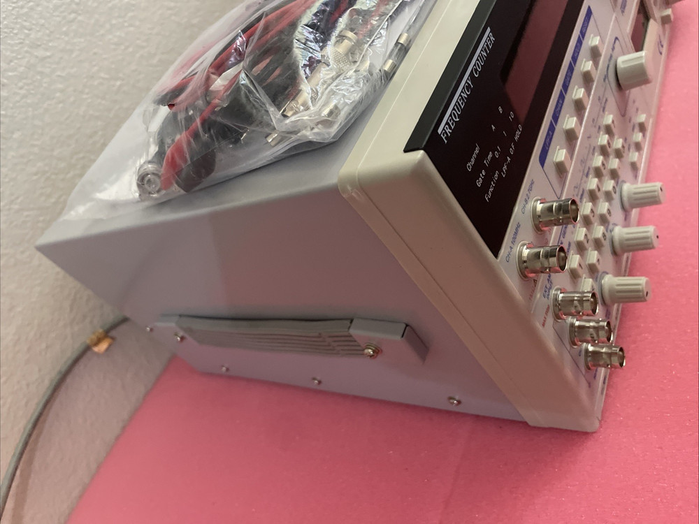 UNI UNIVERSAL SYSTEM US-9170A FREQUENCY COUNTER / DIGITAL MULTIMETER / FUNCTION