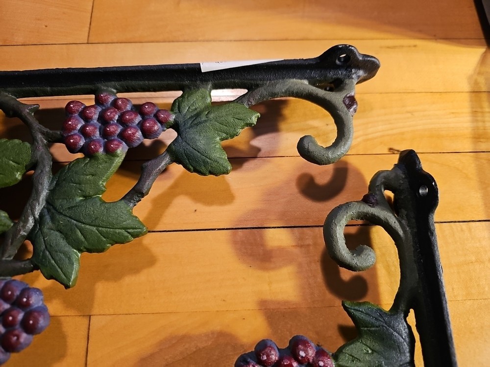2 Heavy Cast Iron Shelf Bracket Grape Leaf Heavy Cast Iron