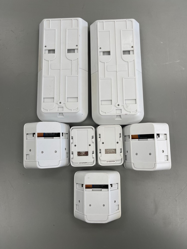 SimpliSafe Home Alarm Security System Model SSBS3 Basestation + Misc Accessories