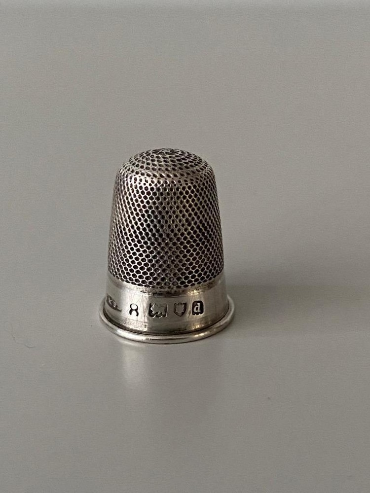STERLING SILVER THIMBLE London 1899