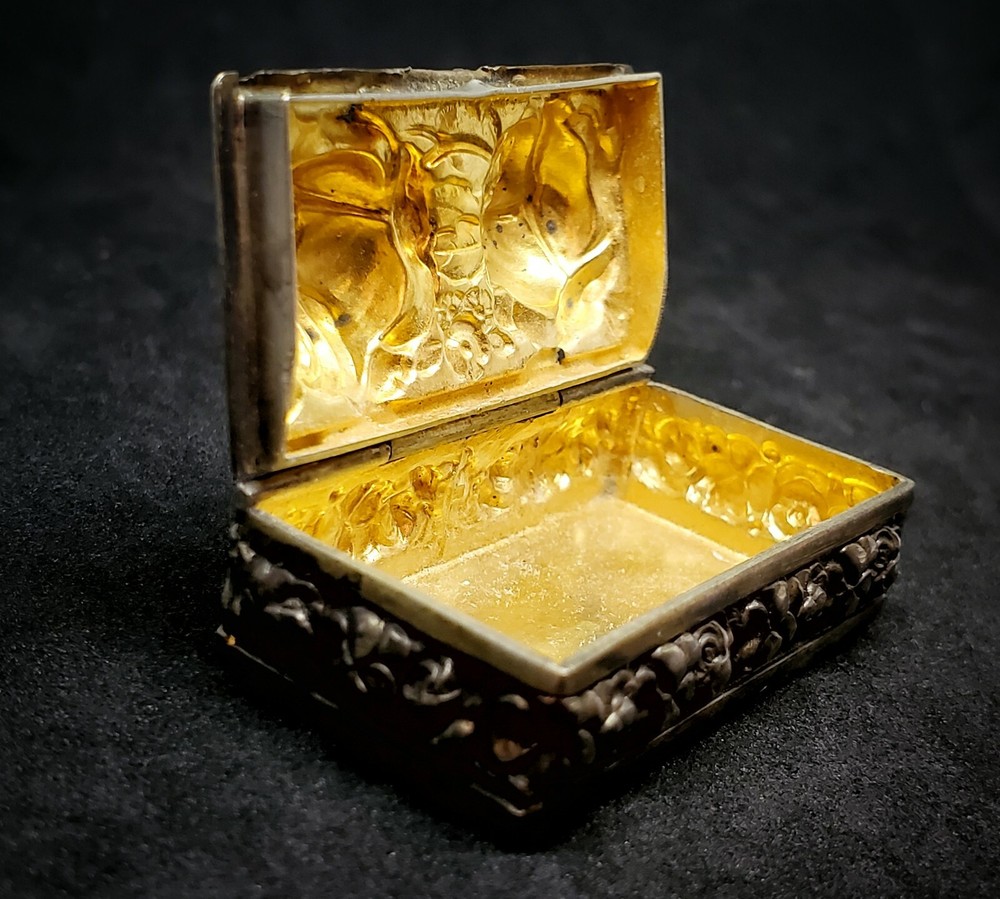 Vintage Sterling Silver Repousse Roses Pillbox