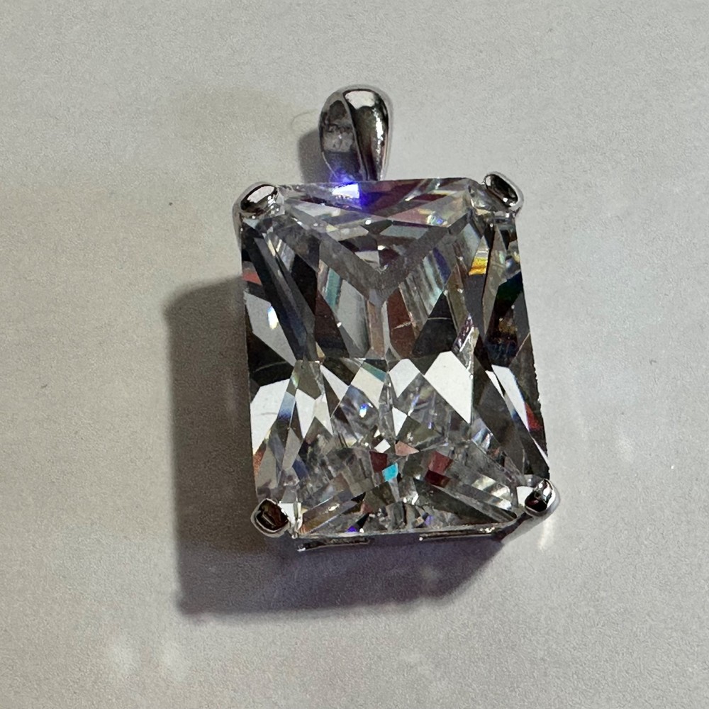 Faceted Glass Necklace Pendant Rectangular Shape Silver Tone Setting Pendant