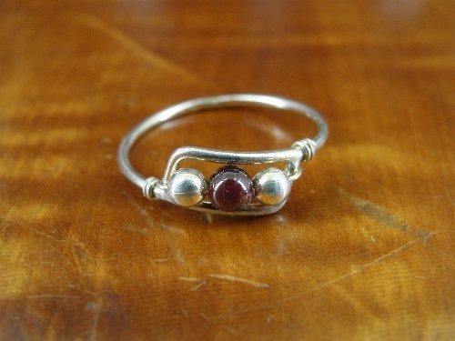 Red Bead Band Size 7 Sterling Silver 925 Ring