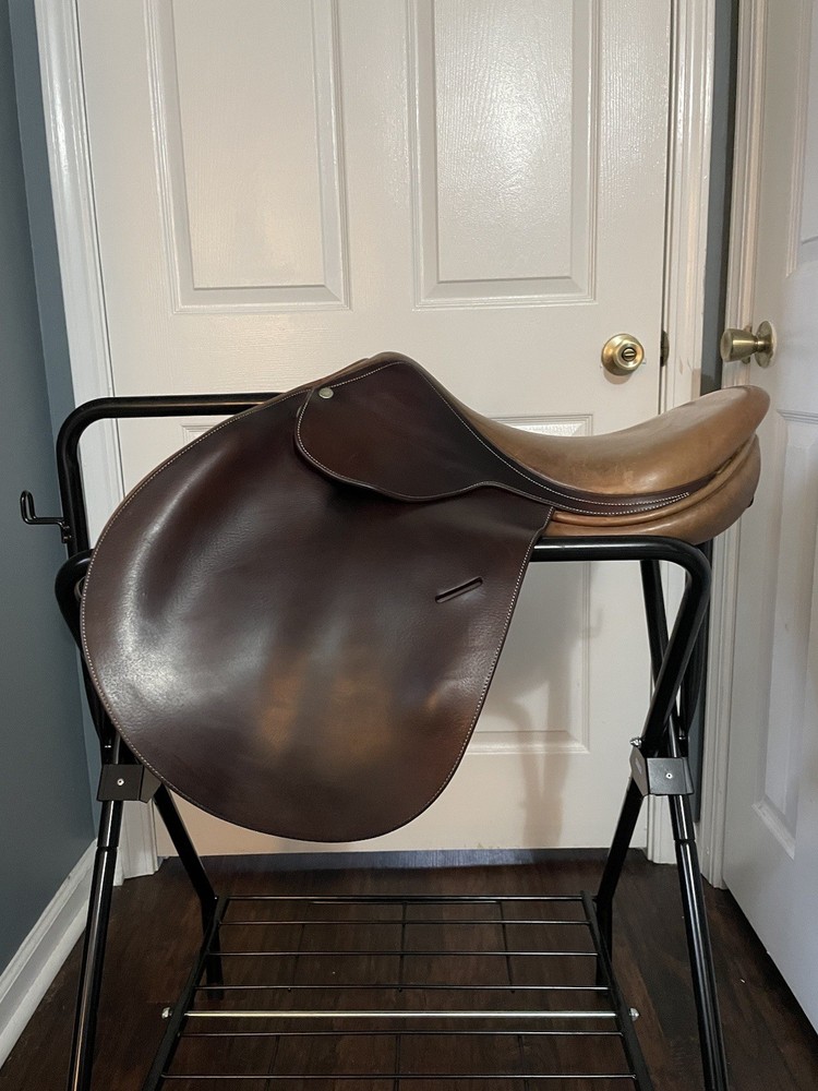 Butet Close Contact Saddle 17” - Needs Some TLC