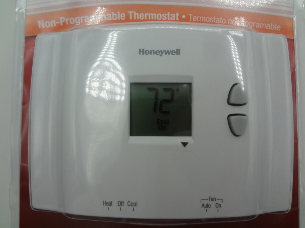 Honeywell Non-Programable Thermostat RTH111B NOS