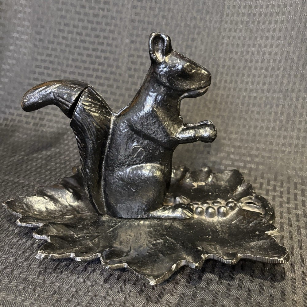 Vintage Cast Iron Squirrel Nutcracker Leaf Grape Base Heavy Mechanical Tool