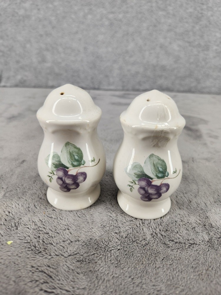 Pfaltzgraff Grapevine Salt & Pepper Shakers Missing 1 Stopper