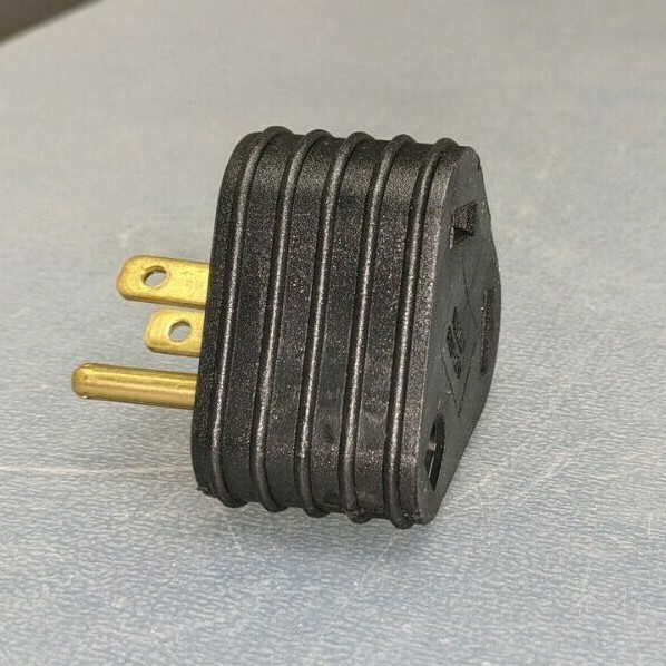 RV Electrical Adapter Plug 15AMP Male to 30AMP Female Motorhome Camper