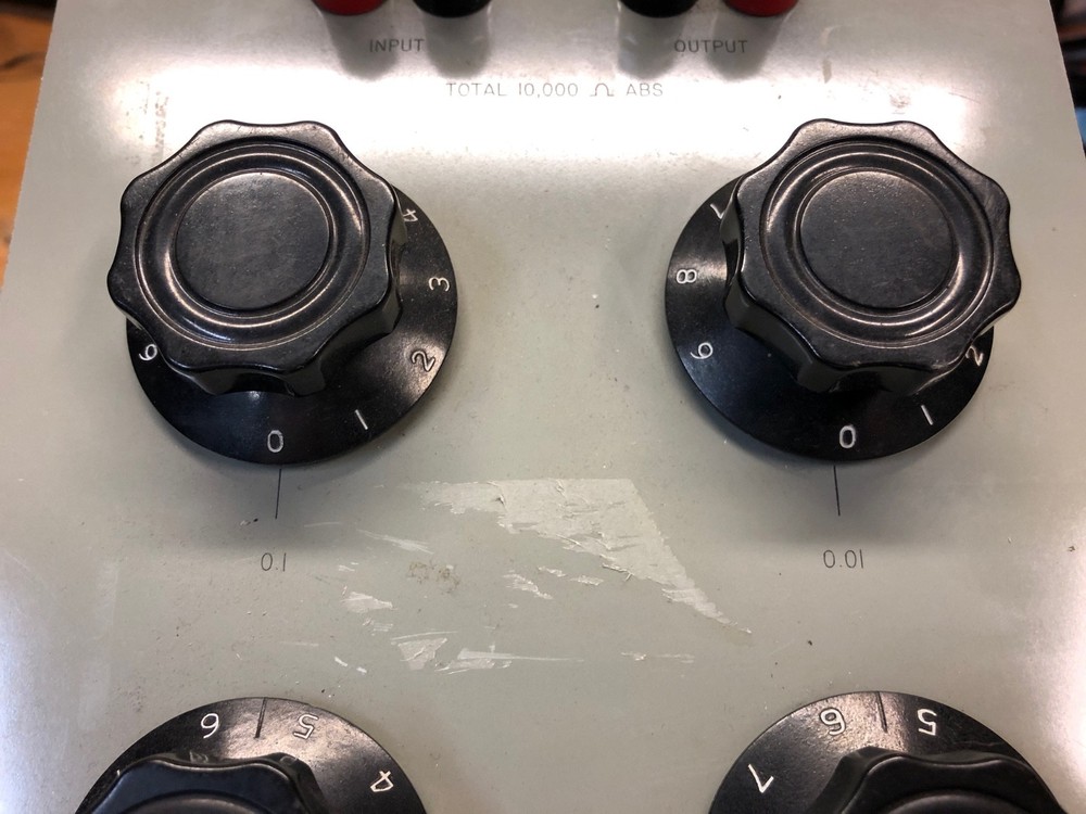 ShallTronix 8359 Decade Voltage Divider, Bench Tested