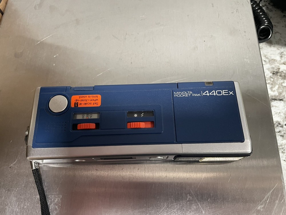 Vintage Minolta Pocket Pak 440Ex - UNTESTED