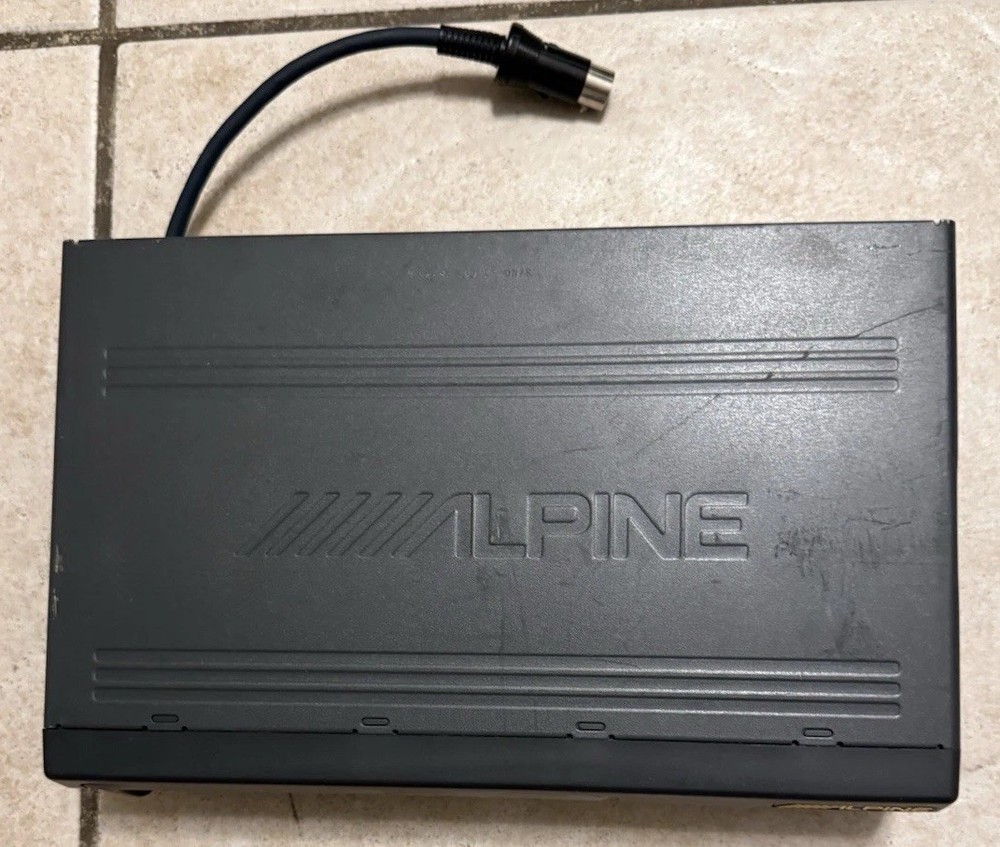 ALPINE CD Shuttle 6D Compact Disc Changer CHM-S620 M DAC With Magazine