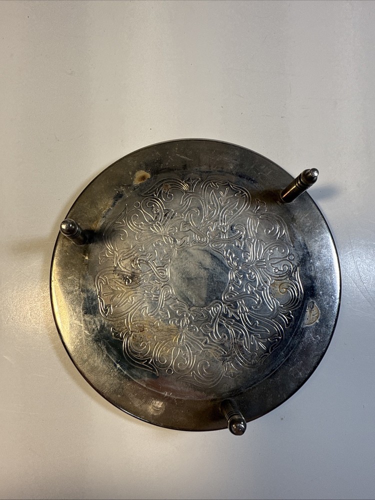 Vintage set 3 Silver plate Embossed Leaf design Coasters with Holder