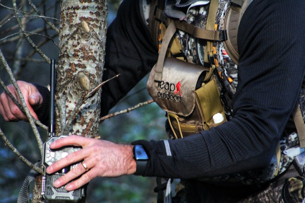 Leap Outdoors Binocular Harness Chest Pack Bino Harness