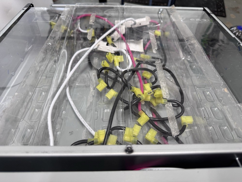 su6000rt4uhvpm Empty Battery Module - No Batteries Included