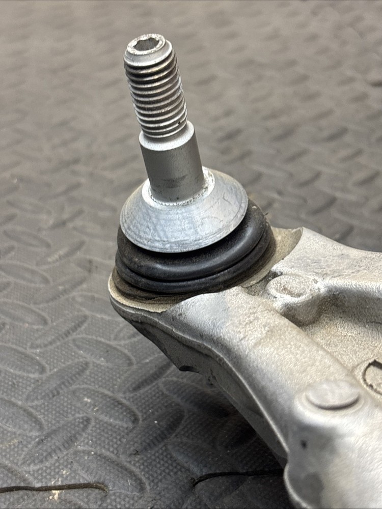 GM 85561494 Front Lower Control Arm Assembly