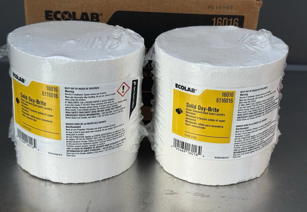 EcoLab 6116016 Solid Oxy-Brite Concentrated Solid Laundry Destainer 2-3lb