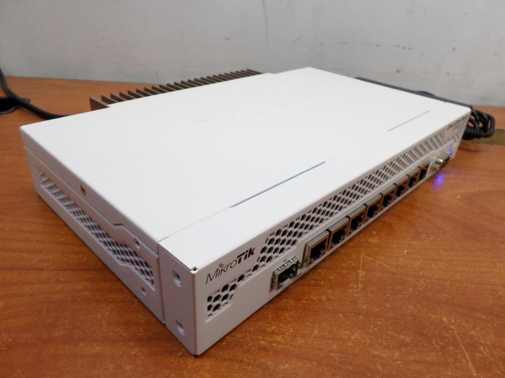 Mikrotik Cloud Core Router CCR1009-7G-1C-PC