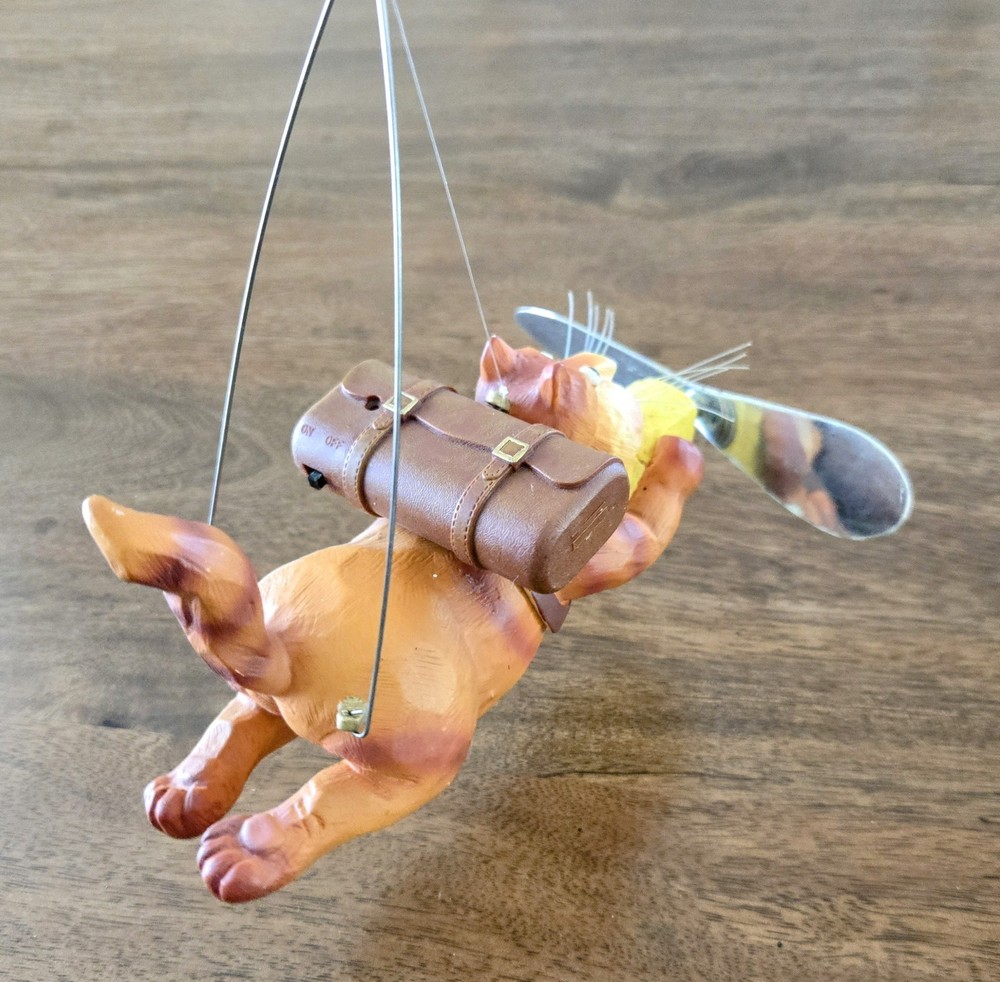 Cagey Critters Kitty Hawk Flying Orange Cat - Vintage 2000 Possible Dreams, LTD