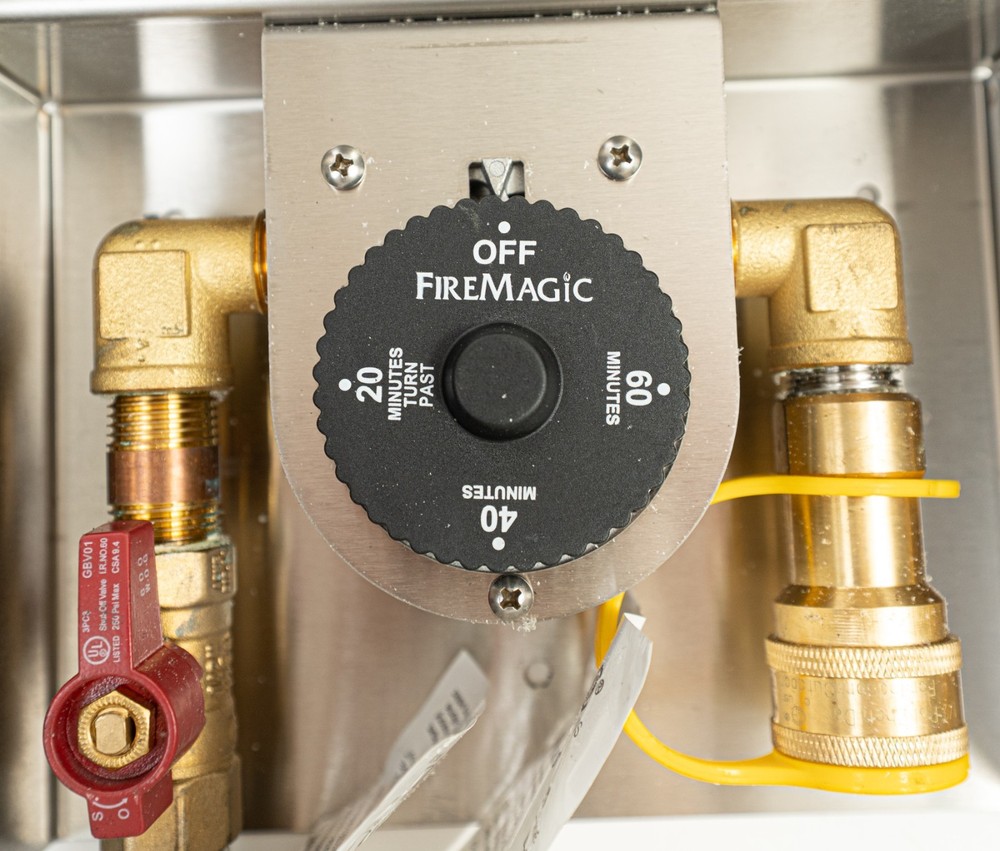 Fire Magic Gas Connection Box with 1-Hour Timer/Quick Disconnect