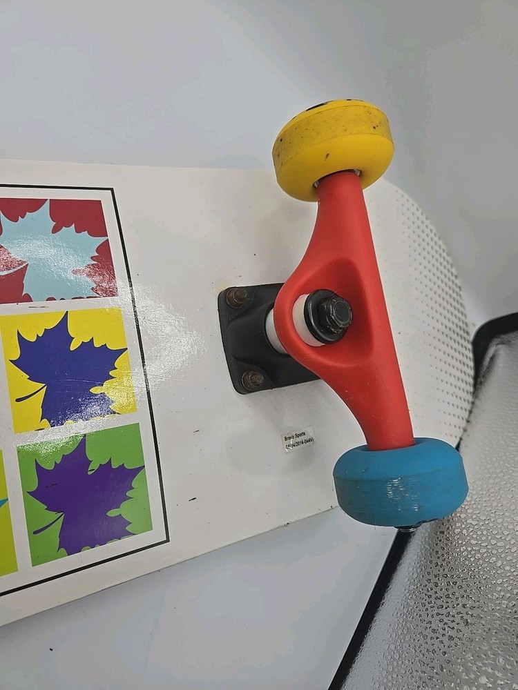 Maple Skateboard Skateboards Complete Trucks, Wheels Maple Leaf Collection