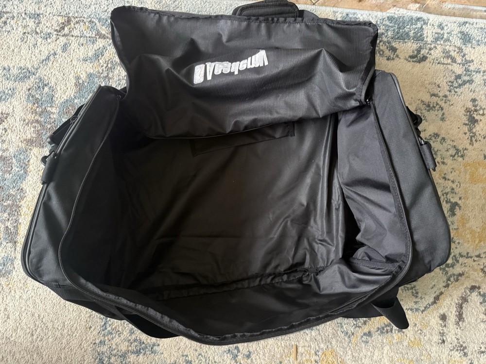 Nike Duffle Bag- Large - NBA Academy