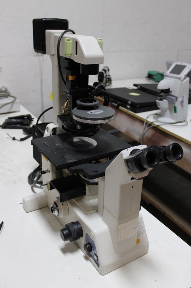 Nikon Eclipse TE200 Inverted Phase Contrast Microscope