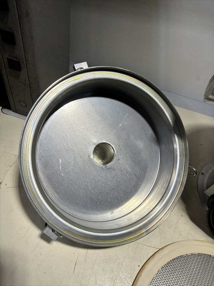 Foremost Vacuum Hopper 11”ID 4” Exit Resin Hopper