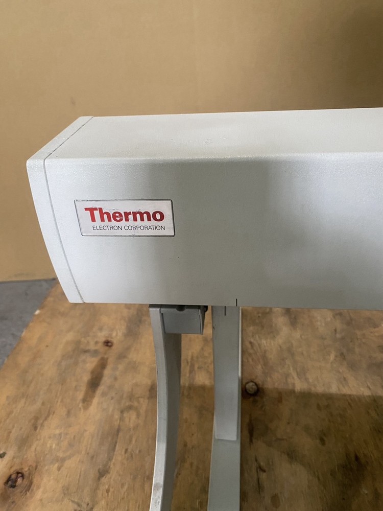 Thermo TriPlus AS Autosampler – w/ Cables, Cracked Cover Panel, Untested