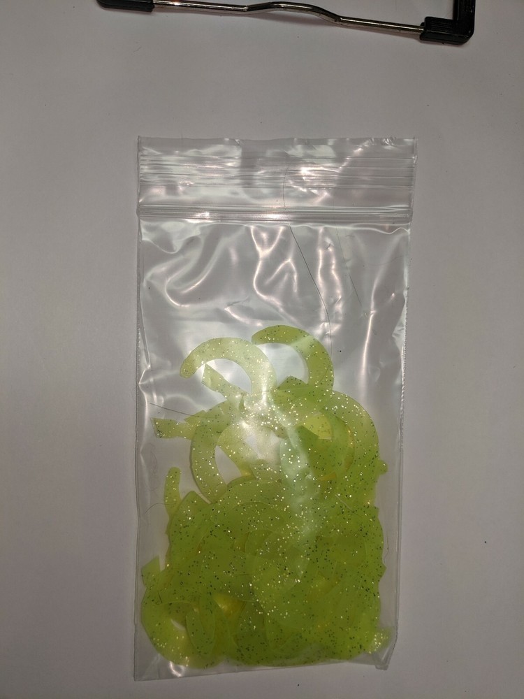 Wapsi Large Chartreuse Fly Tails 50  Each Bulk Pack