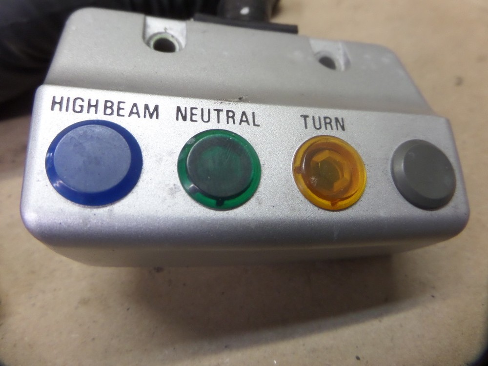 2006 YAMAHA XV250 VIRAGO DISPLAY WARNING INDICATOR LIGHT COVER