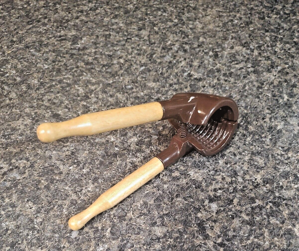 Nut cracker Pecan Walnut Plier Opener Tool with Wood Handle