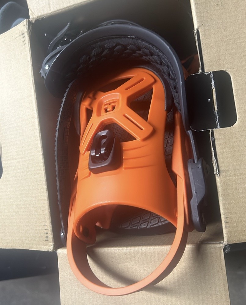 Union Cadet Pro Snowboard Bindings (Small)- /NEW in box