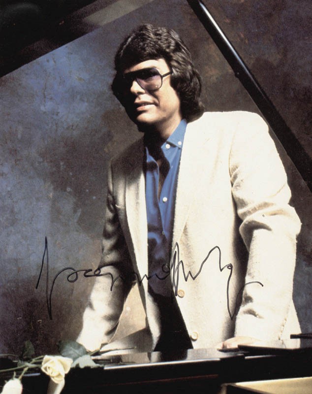 RONNIE MILSAP - AUTOGRAPHED SIGNED PHOTOGRAPH