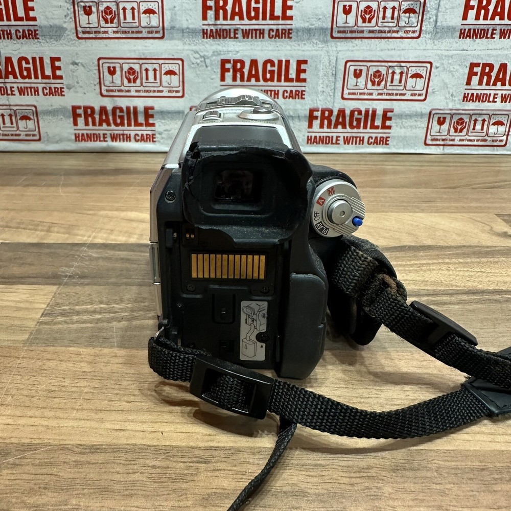 JVC GR-DV2000E Mini DV Digital Camcorder - Silver